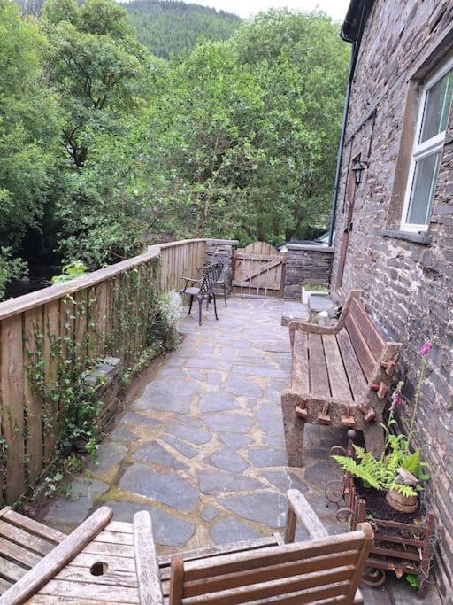 Cosy Riverside Cottage In Beautiful Corris Экстерьер фото